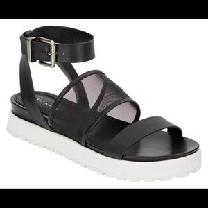 BCBGeneration BG-Ellis Black Sandals Sz 7